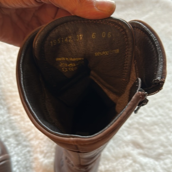 Like new. Joseph seibel boots. - Picture 8 of 10